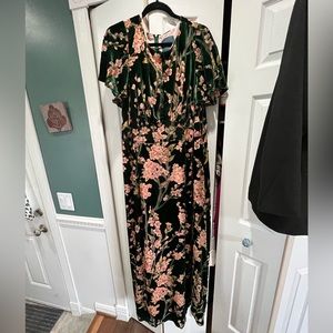 2X ModCloth Green/Peach Boho Dress, never worn, lined, beautiful floral print